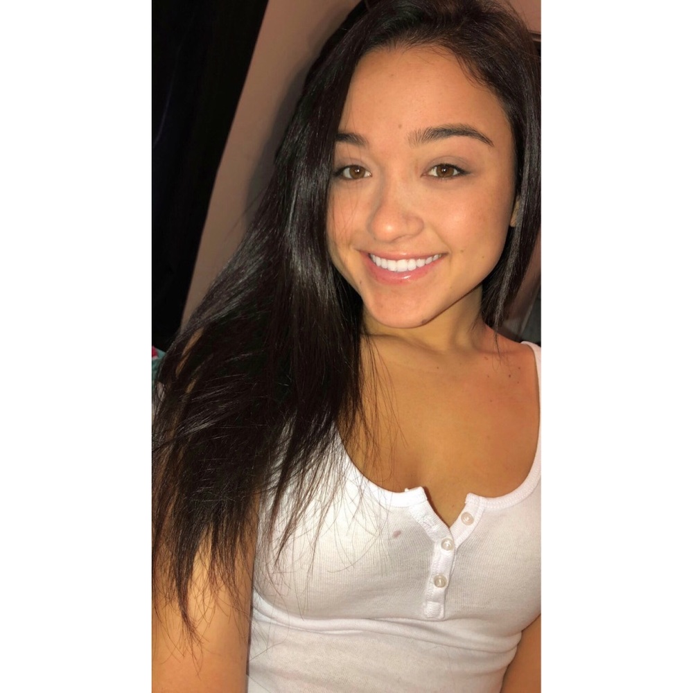 Meet your Posher, Kiana